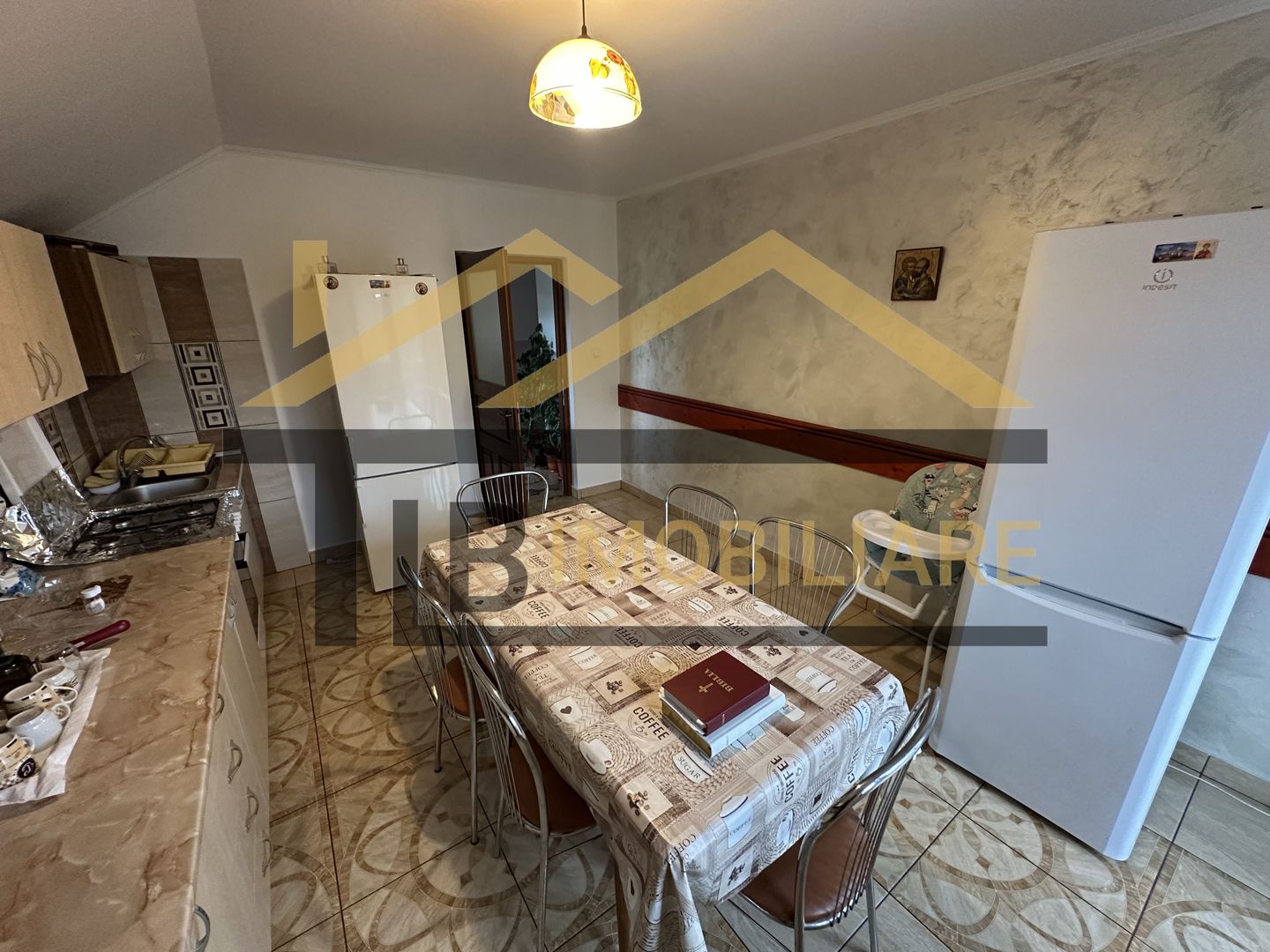 Vila cu 8 camere de vanzare, teren 1580mp, Zona Praid - Poză 19