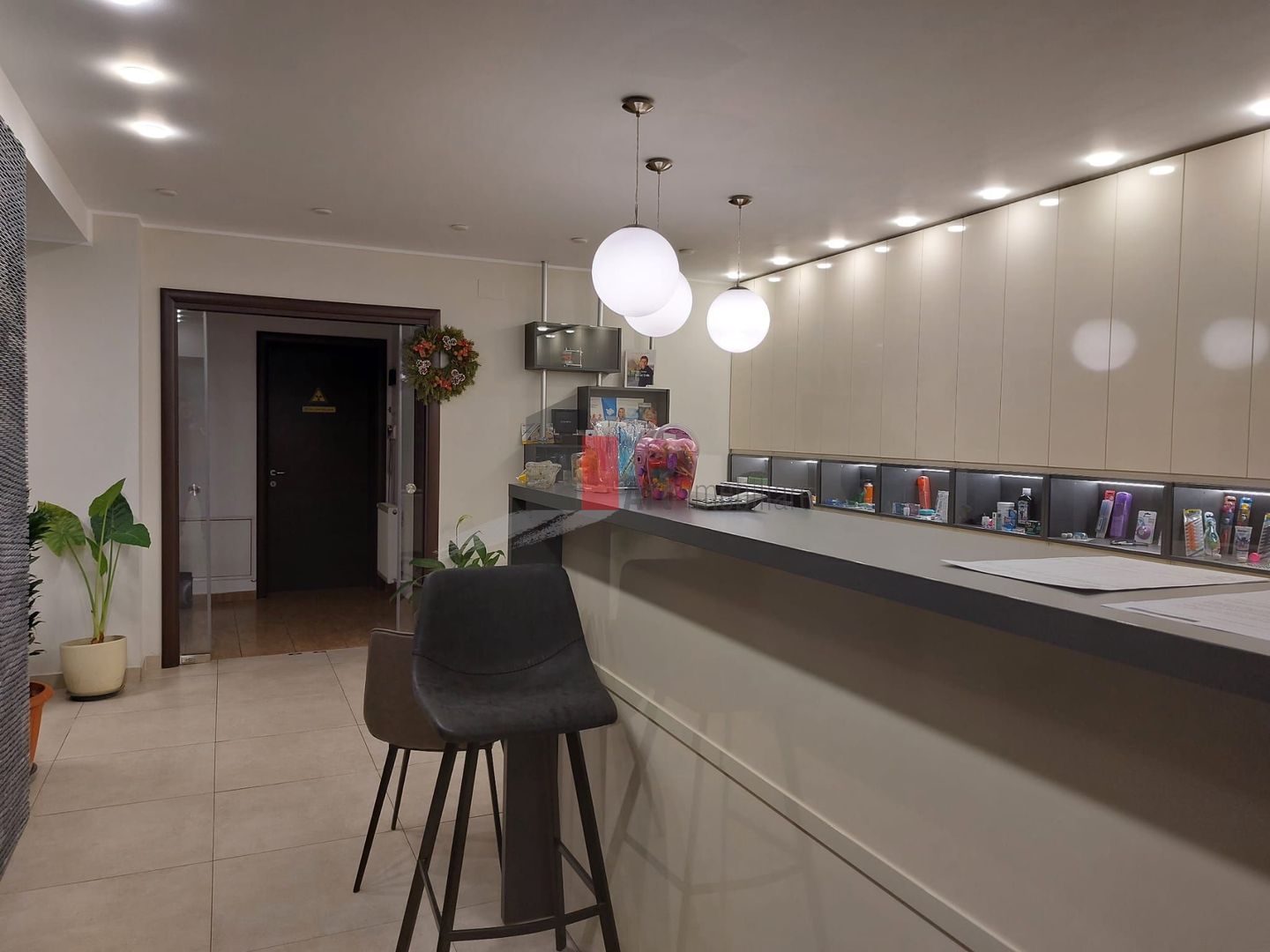 Casa "BEGIRA", Mosilor-Foisorul de Foc, curte individuala, birou/comercial - Poză 1