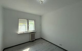 Apartament 2 camere decomandat Rovine Carrefour – bloc anvelopat, etaj 3/4 - Poză 1