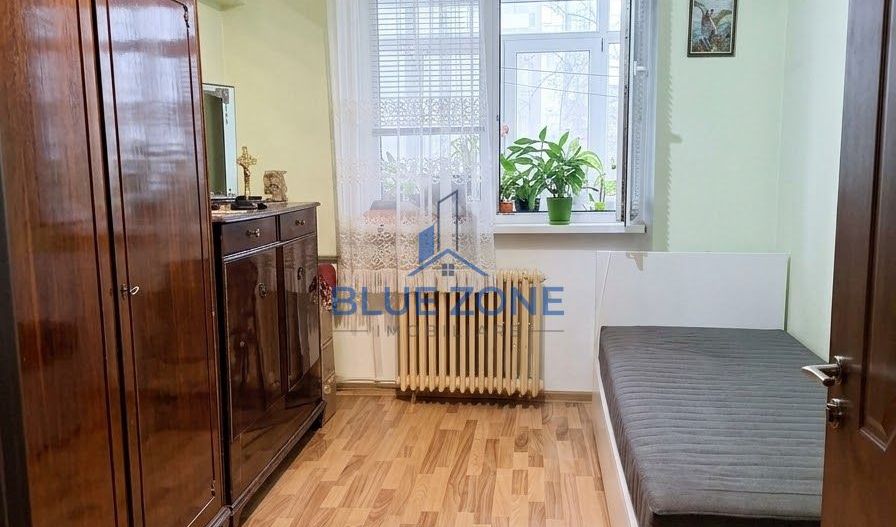 Apartament cu 3 camere de vânzare în Drumul Taberei - Poză 2