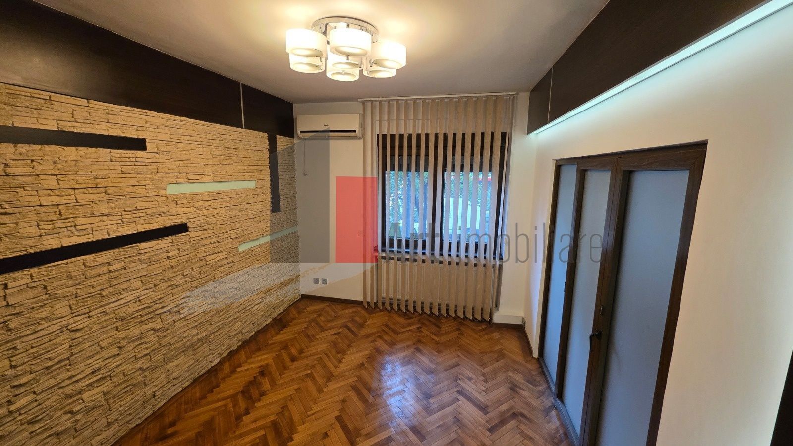 Apartament cu 3 camere-Parcul Carol-Monetarie-cu centrala+loc de parcare - Poză 3