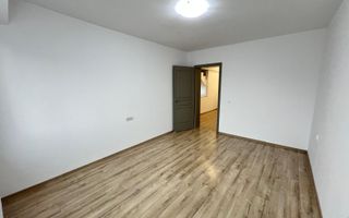 Casa cu 7 camere | 3 balcoane | Garaj | 220 mp + 80 mp curte | Cartier Panorama - Poză 10