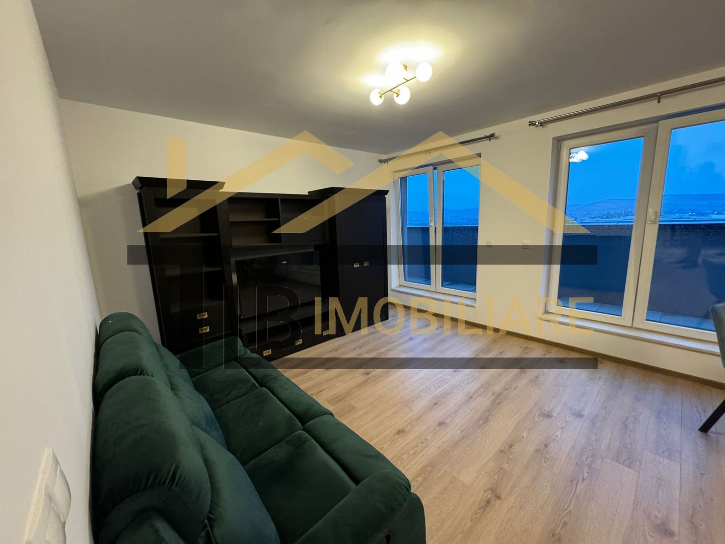 Apartament de 2 camere, 56mp, parcare, Zona Maurer - Poză 3