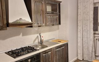 Apartament cu 2 camere , zona piata centrala - Poză 4