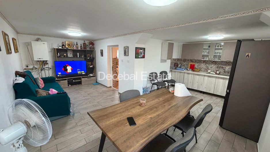 Casa berceni 105 mp utili mobilat , centru curte 425mp  gaze asfalt - Poză 18