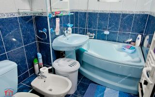 De închiriat apartament 3 camere, Micro 21 - Poză 7