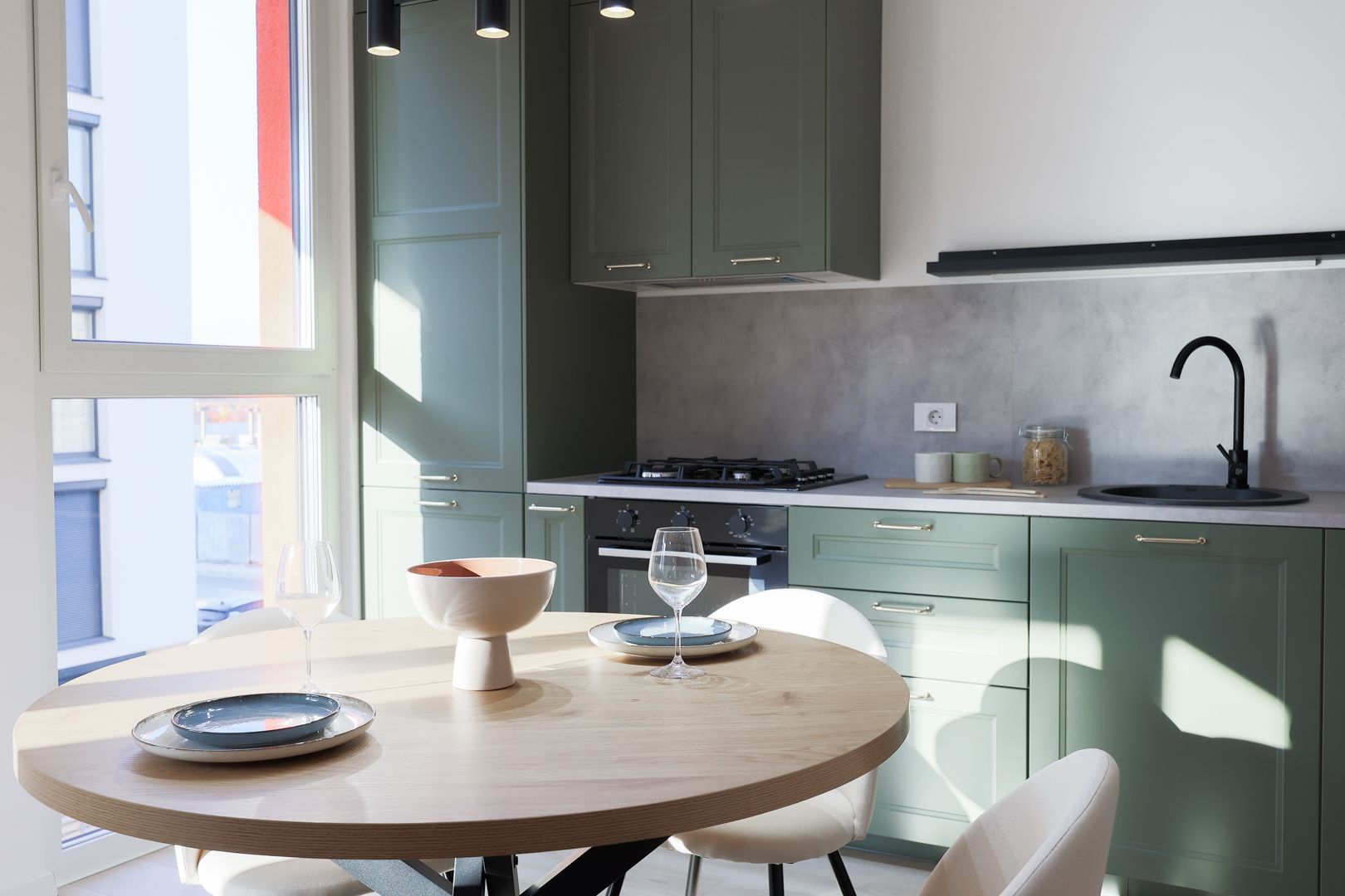 Apartament cu 2 camere NOU, finisat cu Chirias inclus - Poză 4