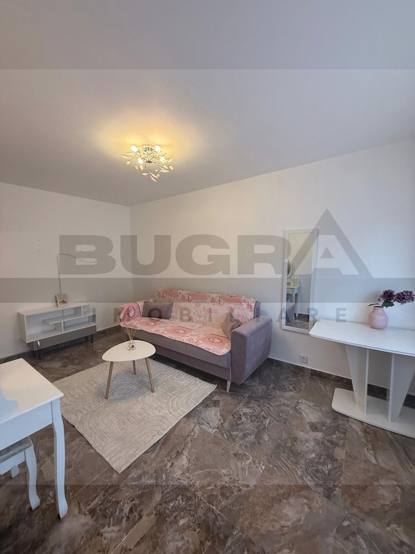 Garsoniera, 28 mp, balcon, zona Golden Tulip - Poză 3