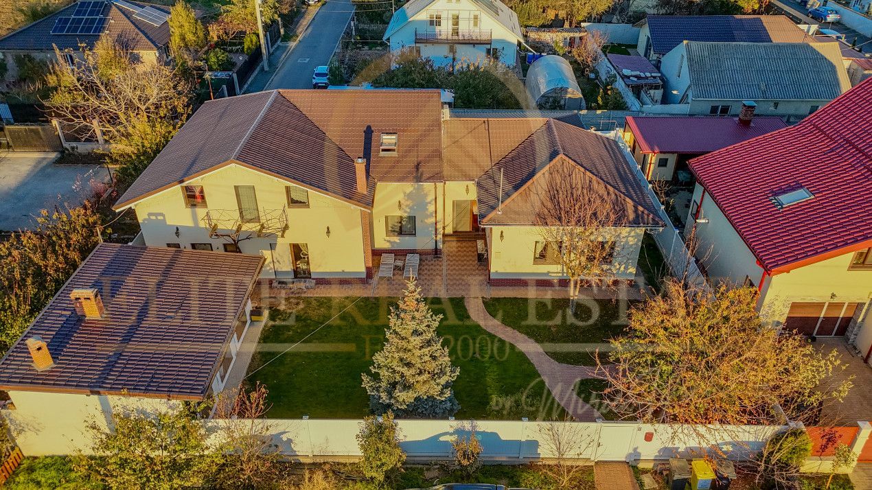 Cumpana - Casa Ideală pentru două familii. - Poză 2