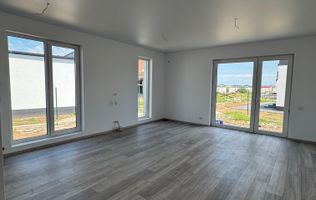 Casă 3 dormitoare, teren 440 mp, Berceni/ Vidra