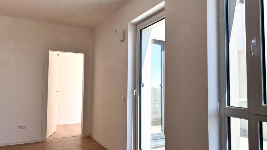 3 camere 75 mp SU + Balcon 8mp - Verdere curte interioară - Poză 6