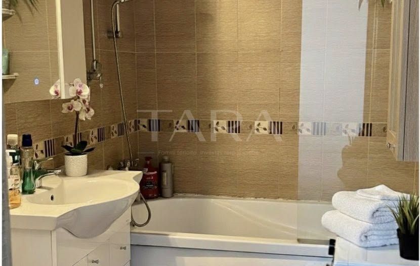 Apartament modern cu 3 camere, 70 mp, orientare sudică – zona VIVO! - Poză 6