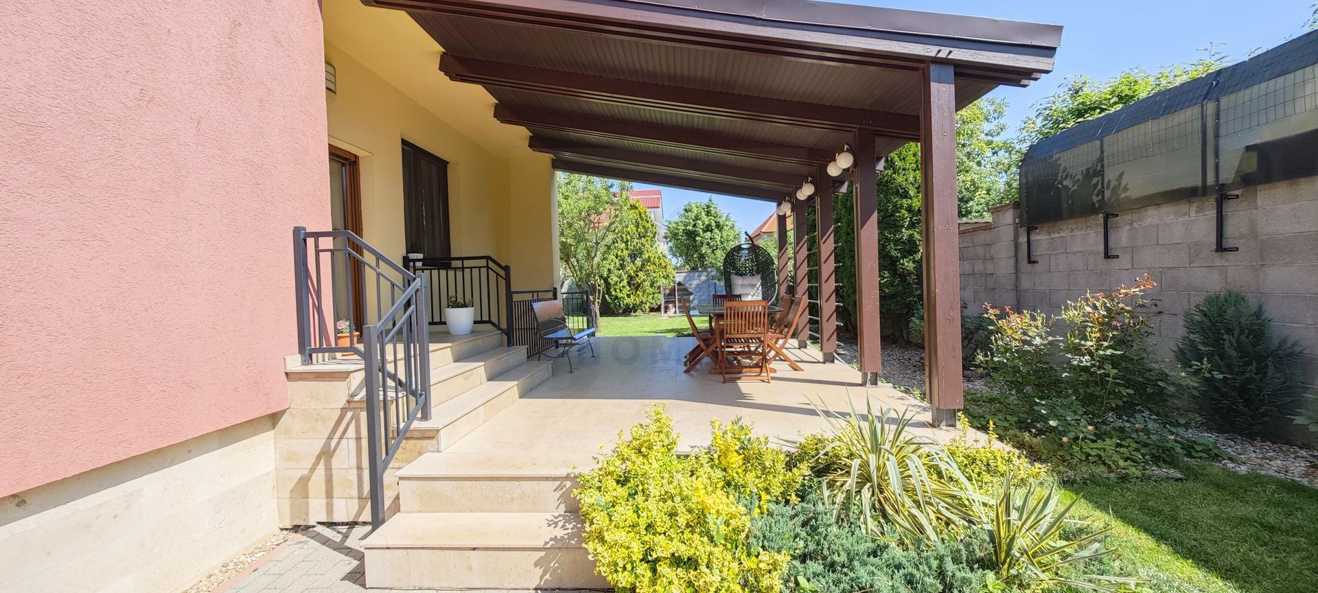 Casa spatioasa. Pretabil si pt. clinica, invatamant, camin varstnici. - Poză 45