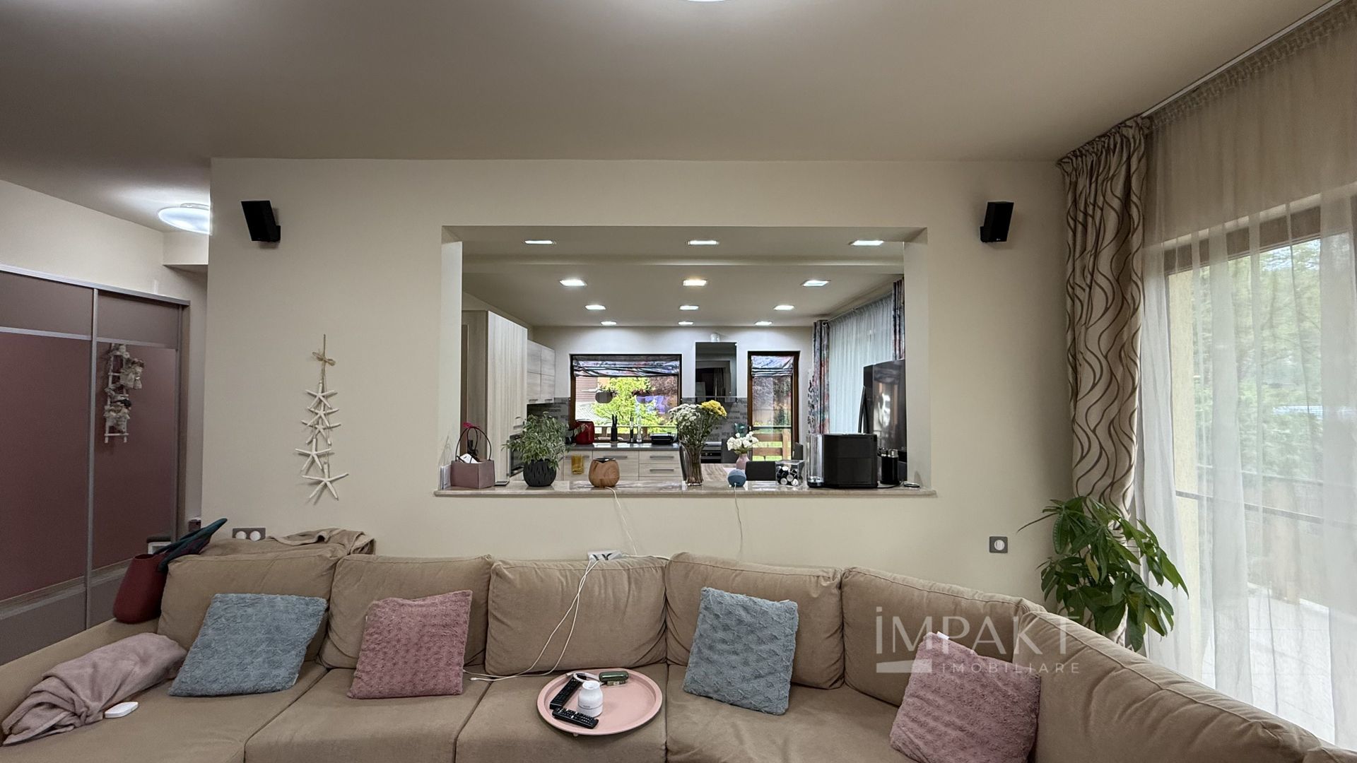 Casa deosebita 6 camere Faget cu teren generos de 1100 m2 - Poză 11