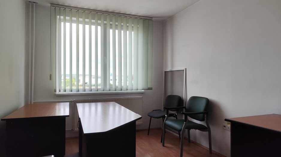 Spatii de birouri cu 1 - 2 incaperi situat pe Calea Borsului, Oradea - Poză 5