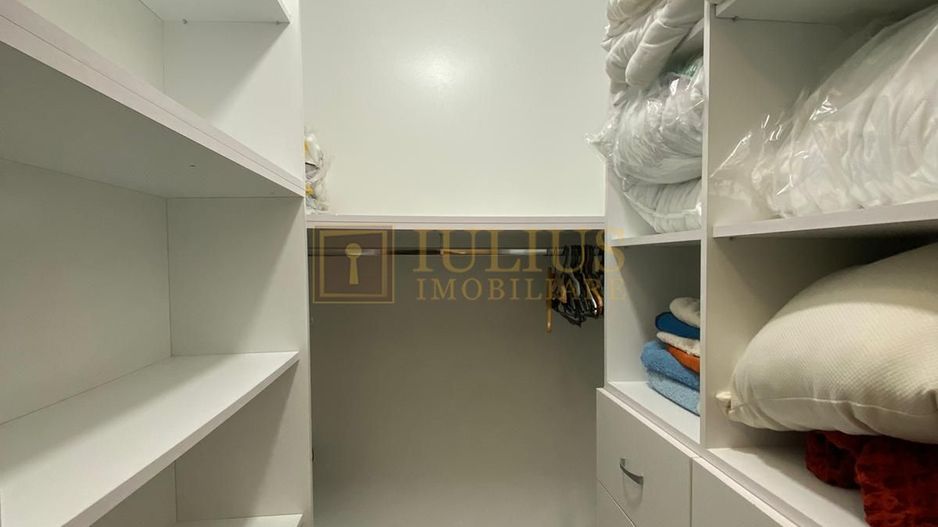 2 dormitoare, centrala proprie, bucatarie inchisa. Piața Libertatii. - Poză 13