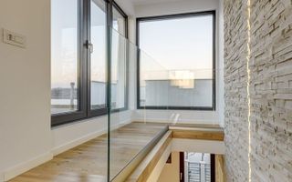 Casa in sistem smart home pe malul lacului Buftea de inchiriat - Poză 6