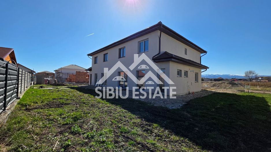 Duplex 5 camere ,super pret, Sura Mica ,Sibiu - Poză 2