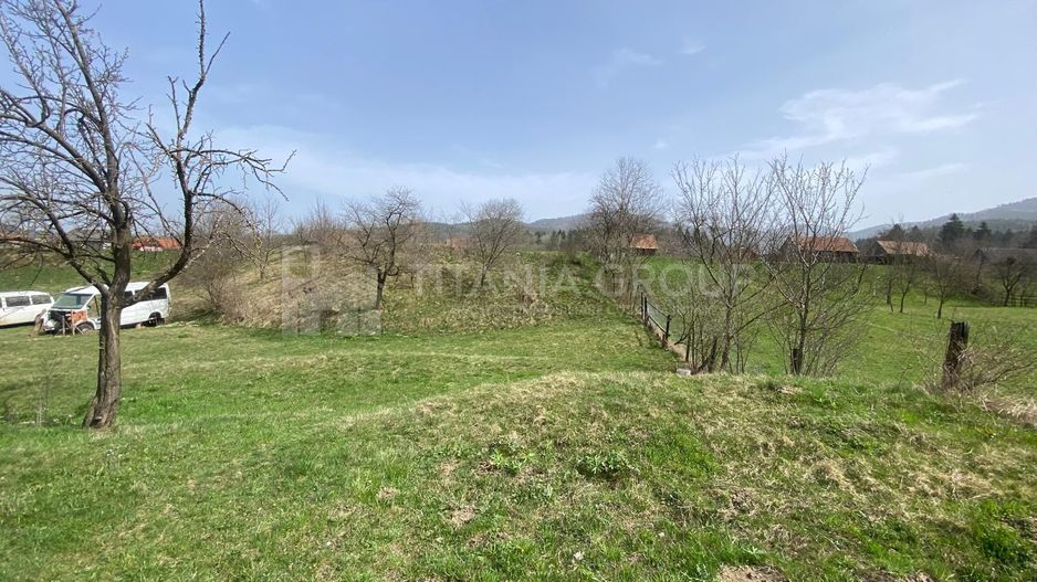 Teren intravilan, 1100 mp - Localitatea Zagon - Poză 14
