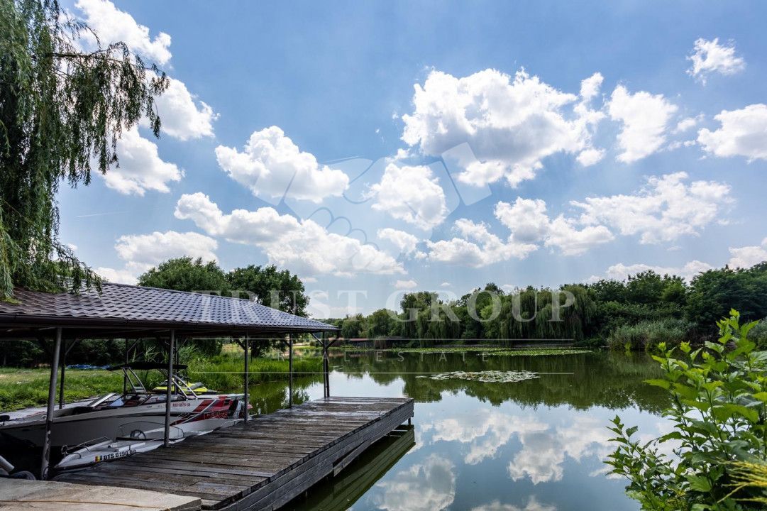 Oportunitate Rară – Vilă pe Malul Lacului Snagov | Piscina | Ponton | COMISION 0 - Poză 1