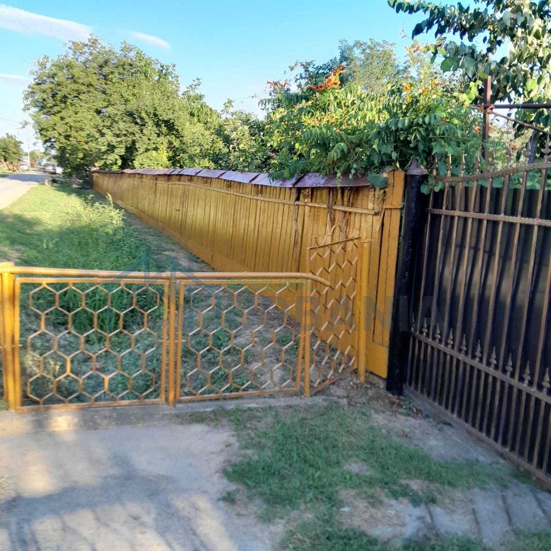 Gospodărie țărănească de vânzare în Cozia, jud. Iași - 2 clădiri, anexe și teren 6.700 mp - Poză 6