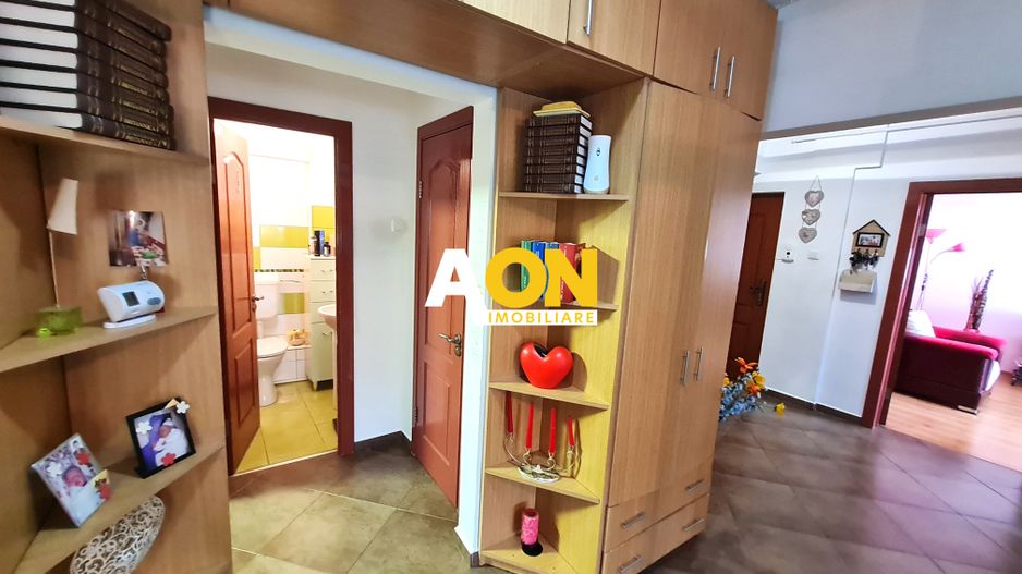 Apartament 4 Camere, Et 3, 82 mp, Decomandat, Mobilat, Utilat, Cetate - Poză 9