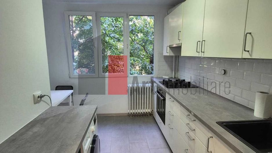 Închiriere apartament 4 camere- zona Politehnicii - Poză 8