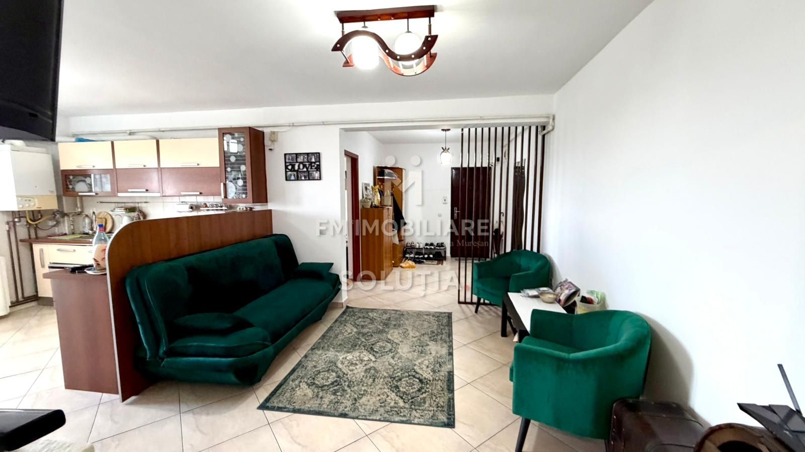 Apartament 3 camere | Semidecomandat | Etaj 3 | Loc de parcare | Zona - Poză 1