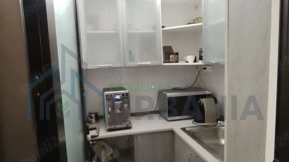 Spatiu Birori Apartament 4 camere - Poză 9