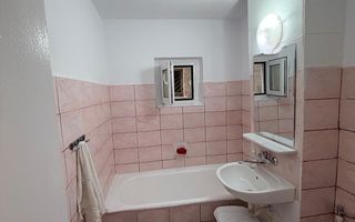 Inchiriere apartament 2 camere, Micro 21, parter, 50 mp, 1800 RON/Luna - Poză 4