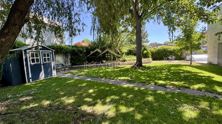 Vila cu 5 camere *344mp* + 400mp Teren // Zona Bucurestii Noi - Poză 55