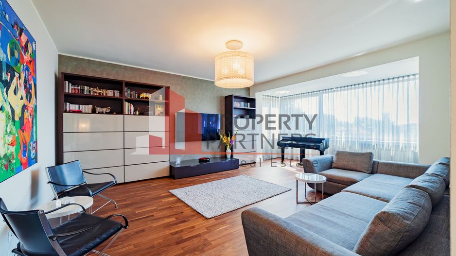 Vilă cu vedere panoramică – Central Brașov - Poză 2