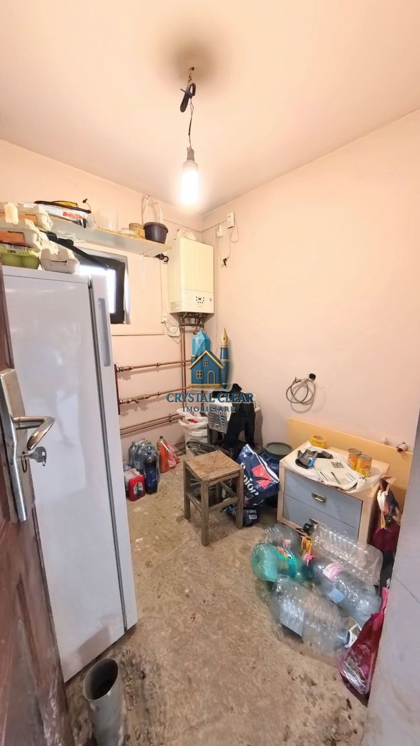 Casă 4 dormitoare și teren de 857 mp - zona Sântana de Mureș - Poză 21