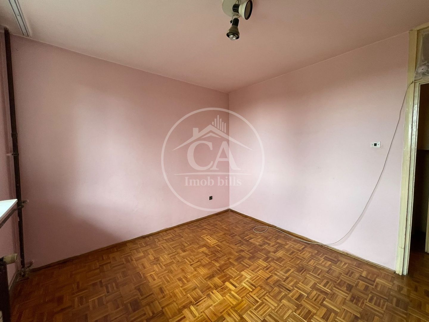 Apartament de vânzare cu 2 camere în zona Rogerius, Oradea - Poză 5