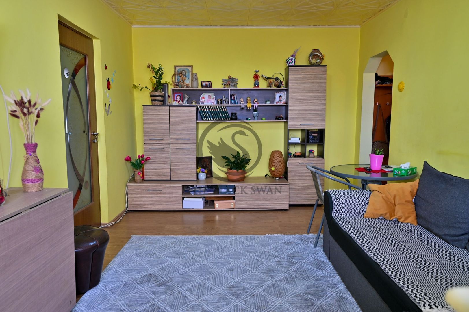 Apartament cu 3 camere de vanzare | Mobilat | Malu Rosu | Comision 0% - Poză 1