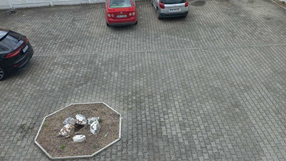 BRASADAS vinde ap 2 cam 70 mp cu parcare in zona centrala. - Poză 8