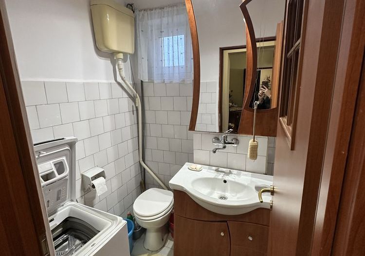 BRASADAS vinde ap 2 cam Botizului etaj 2 cu balcon - Poză 3