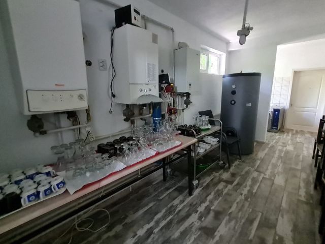 In inima muntelui! Vanzare pensiune in Moroeni-Jud Dambovita - Poză 7