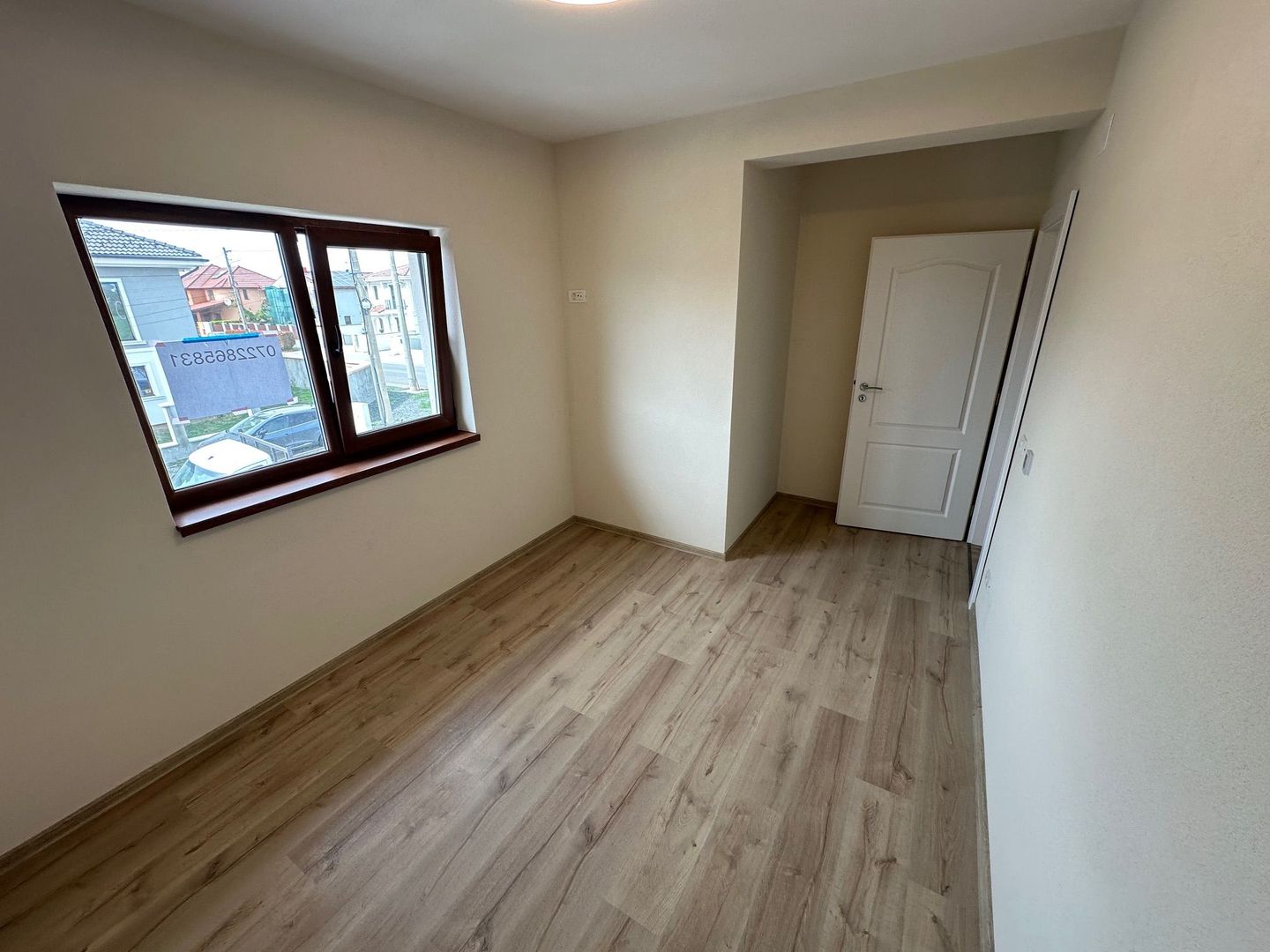 Duplex cu camera pe parter - Poză 18