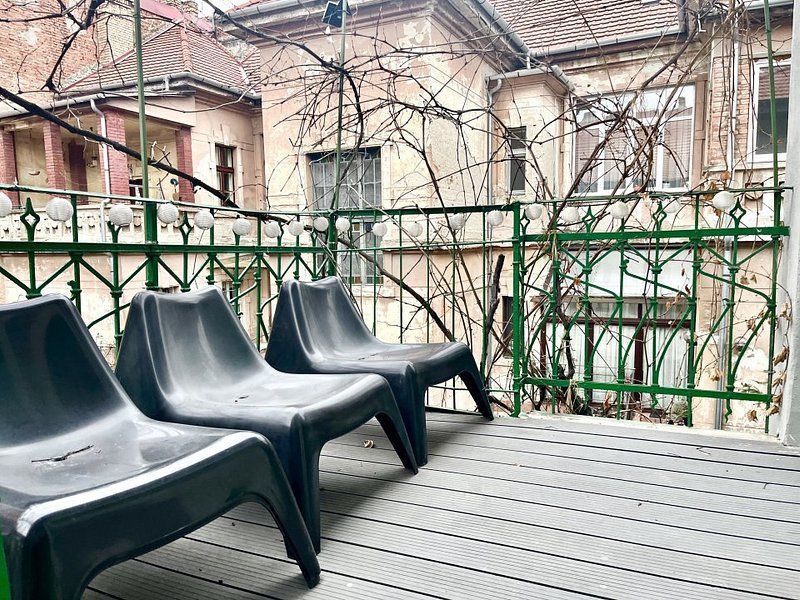 Un apartament cu 3 camere, vibrant si boem, in zona Centrala - Piata Plevnei - Poză 19