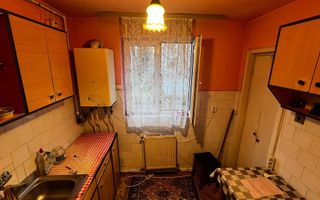 Vand Apartament 2 camere carpati 1 - Poză 7