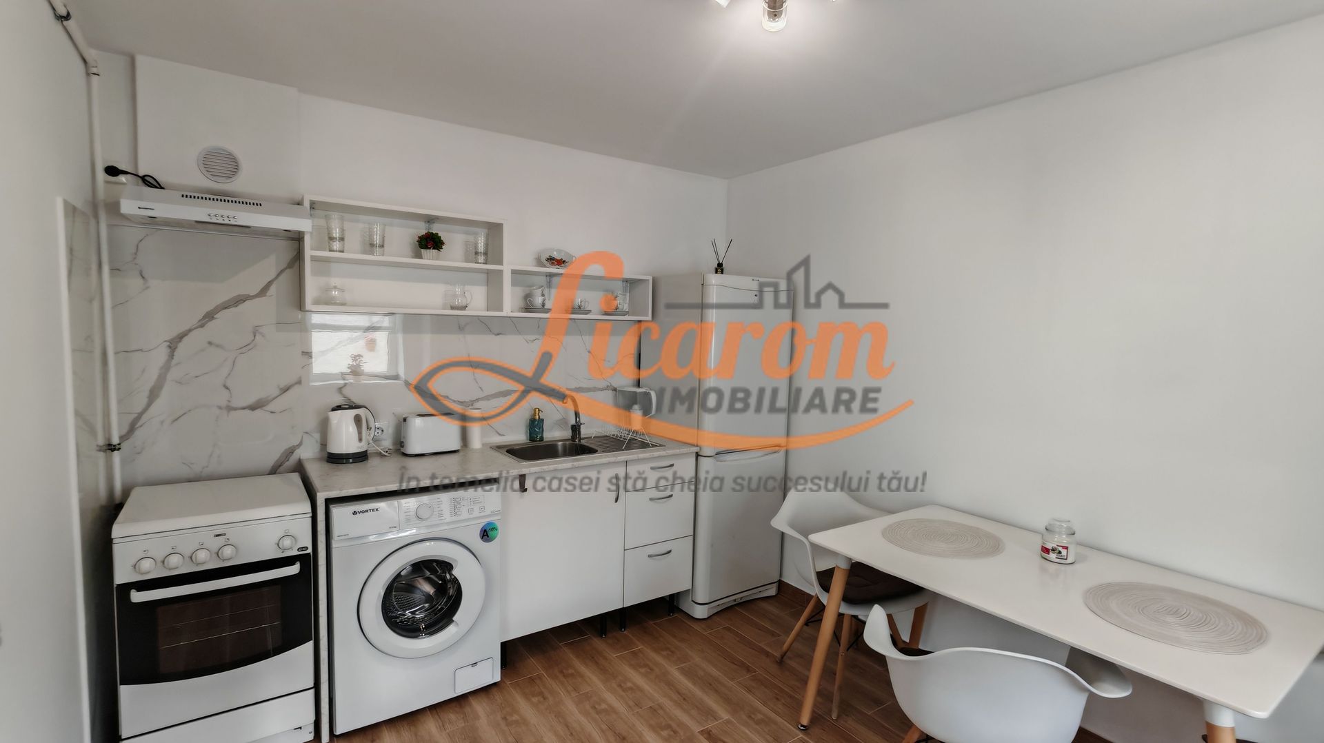 Casa 3 camere individuala SanpetrU,mobilata si utilata,128900 euro. - Poză 12
