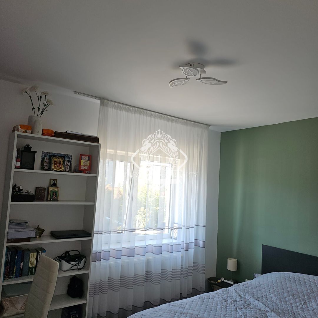 Casa-4 camere-3 bai-tearasa-2 locuri de parcare-curte | Ozana - Poză 9