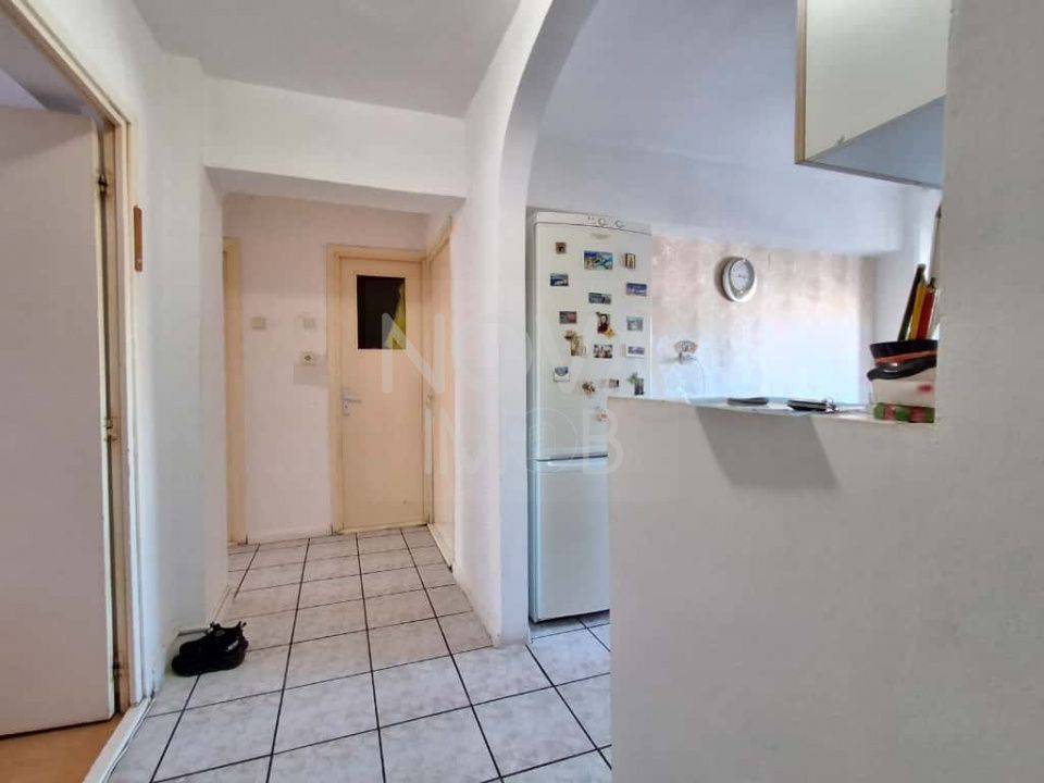 Apartament 3 camere de vanzare, Zona Garii - Poză 7