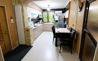 Vanzare apartament 3 camere, Micro 17, 70 mp, 99.000 EURO - Poză 3