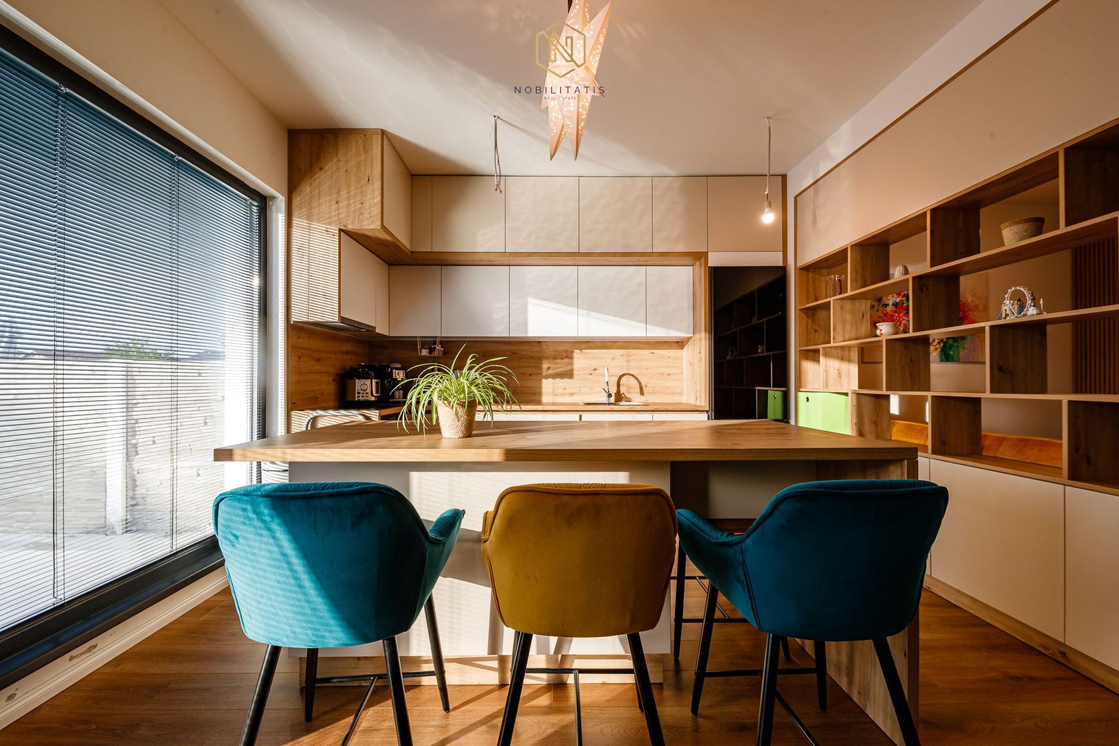 VANDUT - O alegere inteleapta | Duplex Superb Mobilat | 4 camere&2 bai | Com 0% - Poză 1