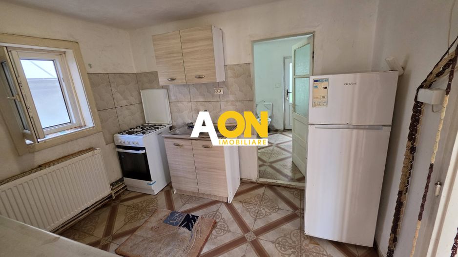 Casa cu 2 camere, 300 mp teren, pretabila pt. muncitori, Cetate - Poză 8