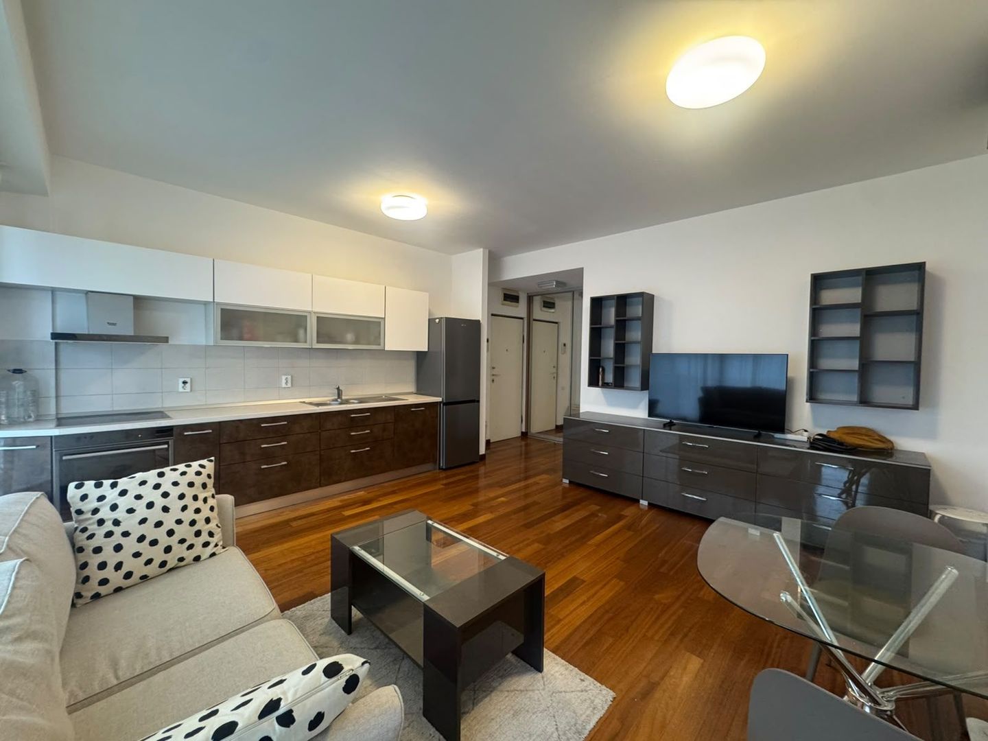 2 camere Herastrau | Parcare inclusa | Mobilat complet - Poză 6