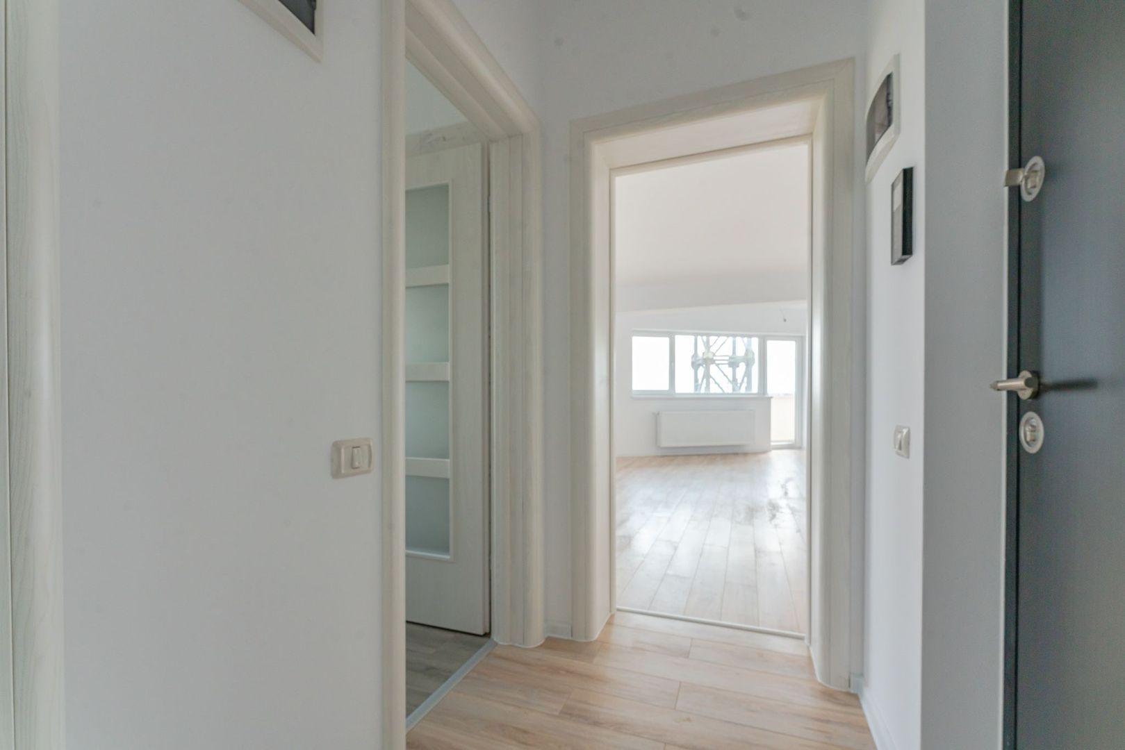 Apartament in bloc nou cu loc de parcare - Poză 7