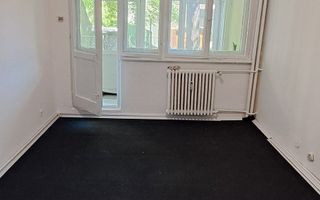 Apartament cu 2 camere de vânzare în Tătărași, lângă Pța Chirilă - Poză 1